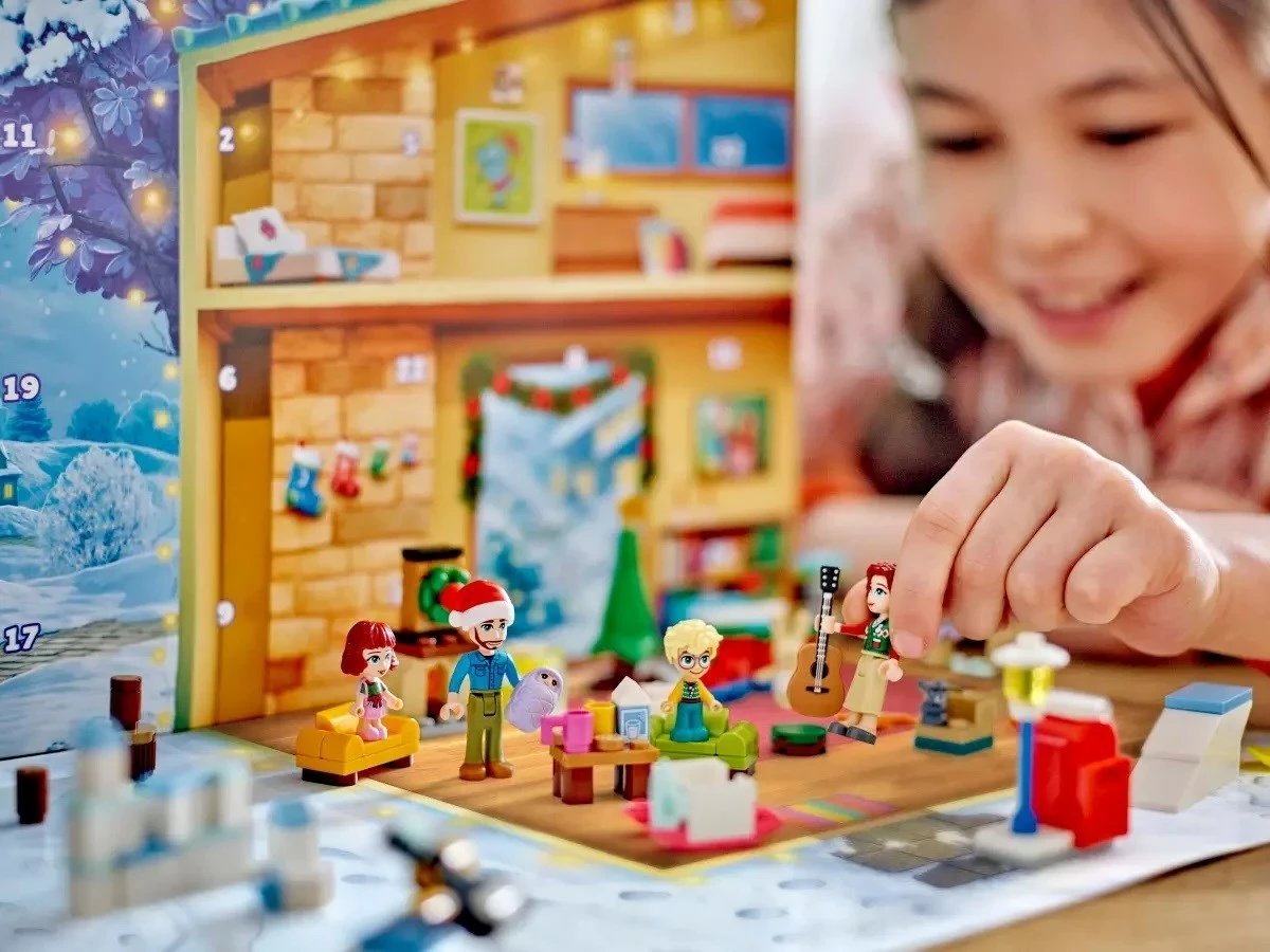 Kalendar adventi LEGO Friends 42637, 2024