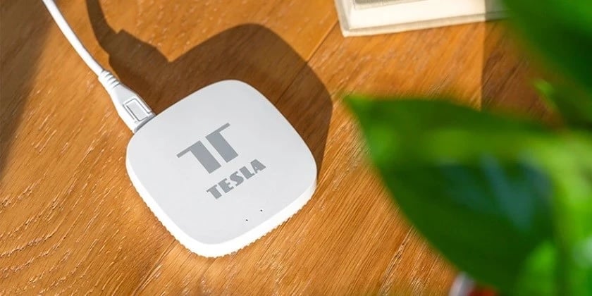 Kontrollues i Pajisjeve Tesla TSL-GW-GT01ZG, Smart Zigbee Hub, i bardhë