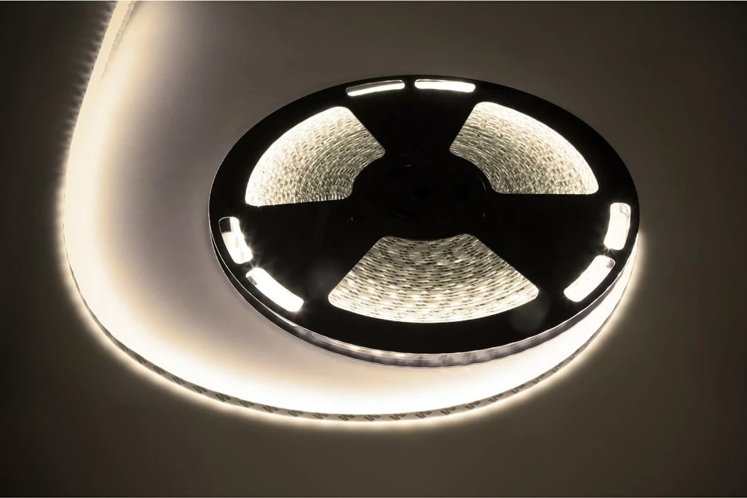 Kabëll LED Rebel 25m, 300x5050 SMD, neutral, i papërshkueshëm nga uji, 12V