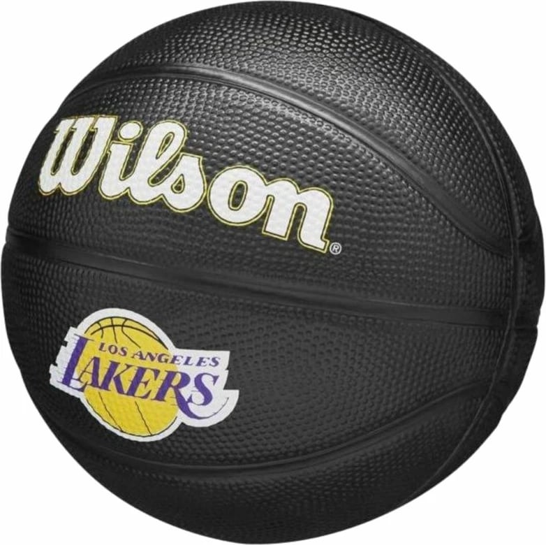 Top Wilson për fëmijë, nderim për ekipin Los Angeles Lakers