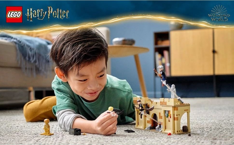 Set ndërtimi LEGO Harry Potter Hogwarts™: Mësimi i parë i fluturimit, 7 vjeç e lart, 264 pjesë, shumëngjyrësh