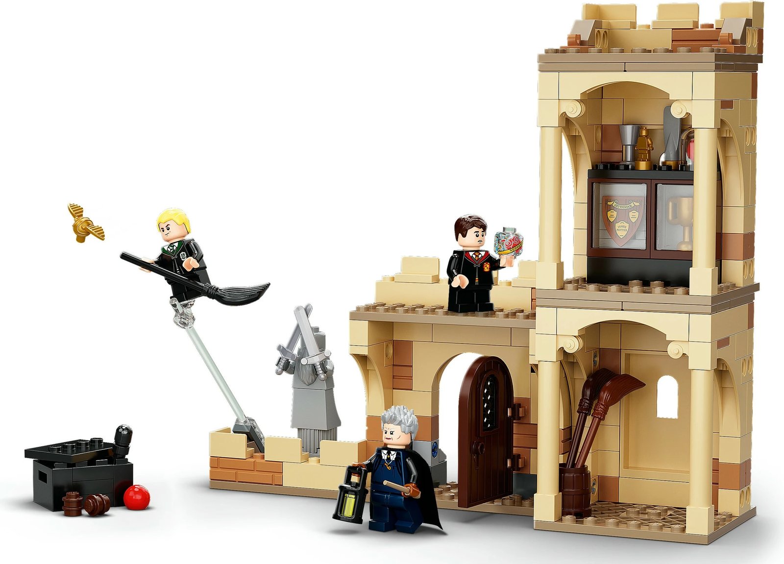 Set ndërtimi LEGO Harry Potter Hogwarts™: Mësimi i parë i fluturimit, 7 vjeç e lart, 264 pjesë, shumëngjyrësh